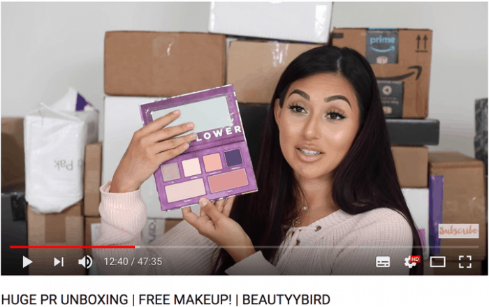 Image of the YouTuber BeutyBird unboxing makeup
